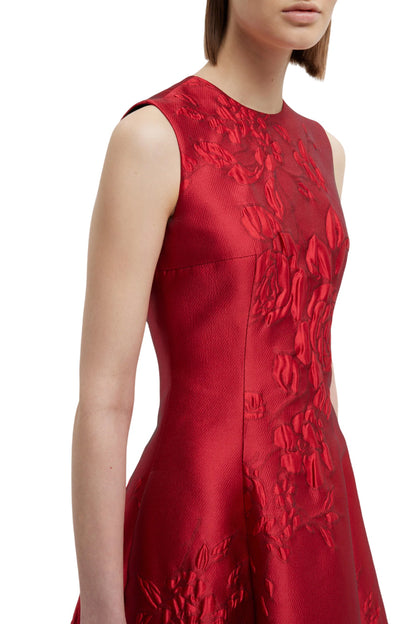 MARA DRESS IN RED GRAPHIC ROSE JACQUARD