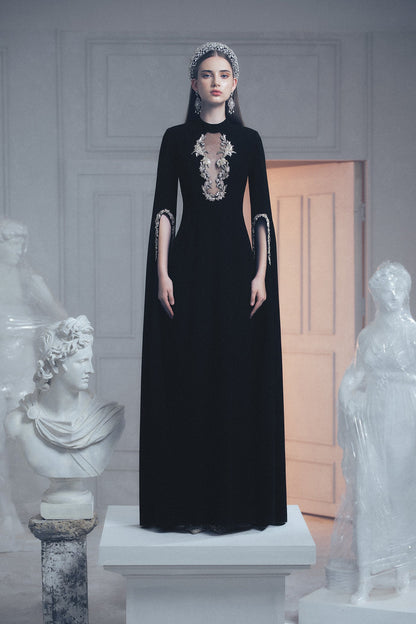 NOIR MAJESTÉ GOWN
