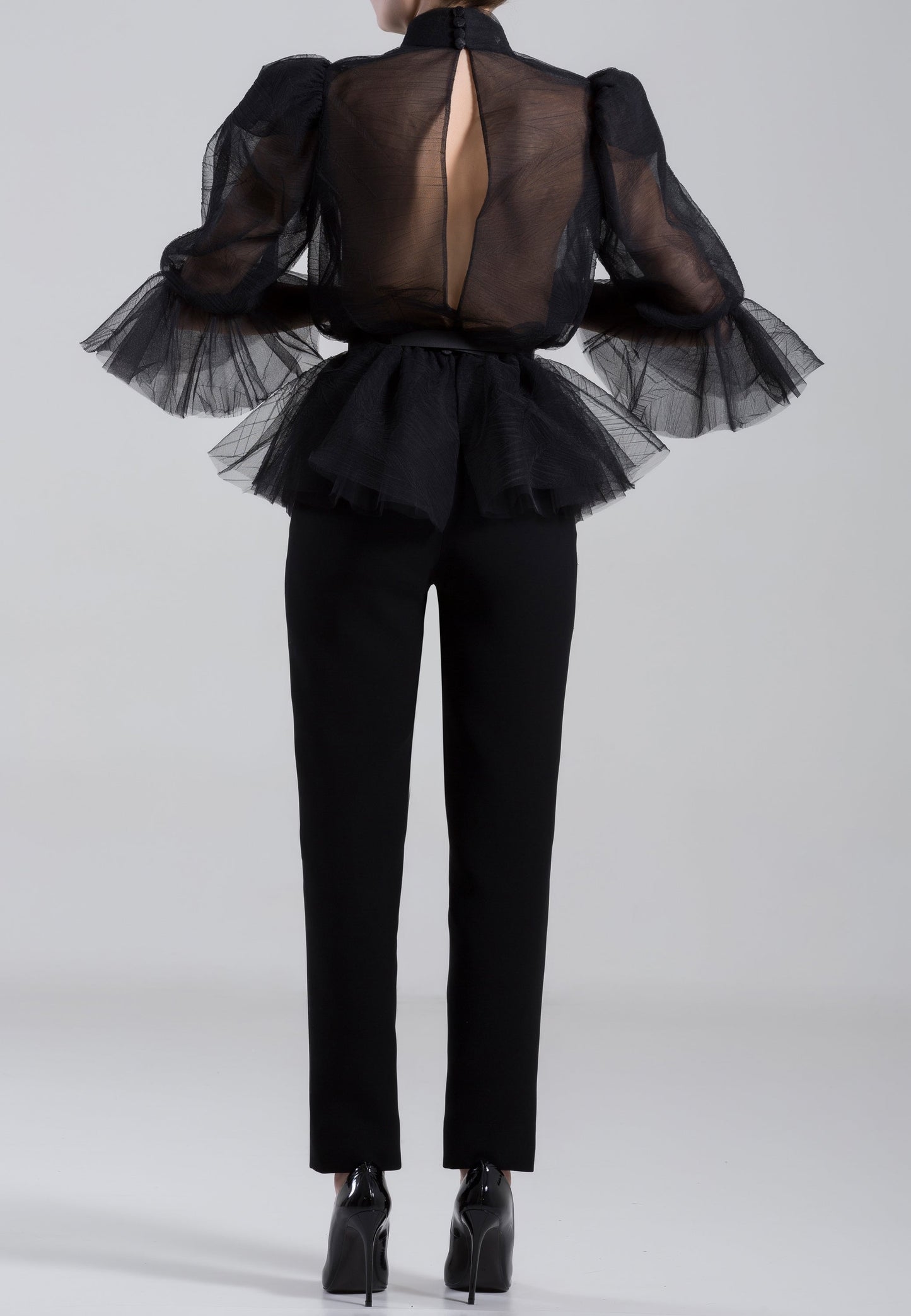 ruffled-blouse-prefl21-3