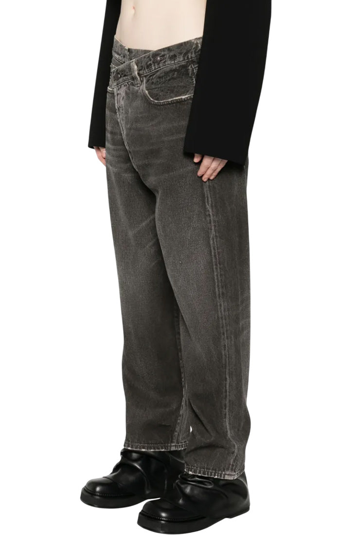 Cross Over Jeans