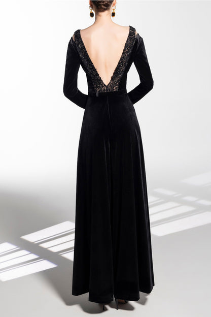 velvet-flared-jumpsuit-with-a-beaded-top-rtwfw23-3