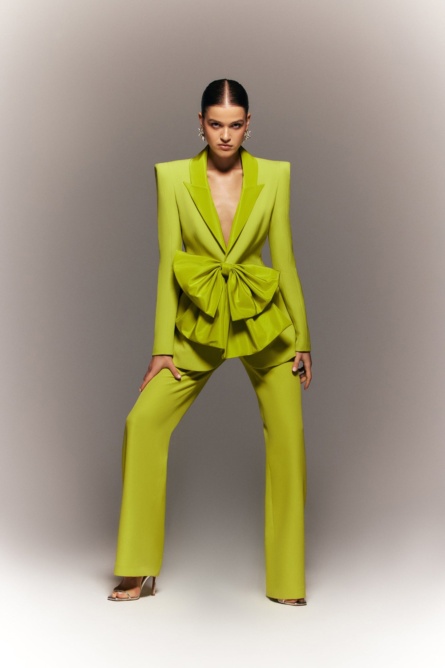 crepe-straight-fit,-classic-pants-rtwss24-6