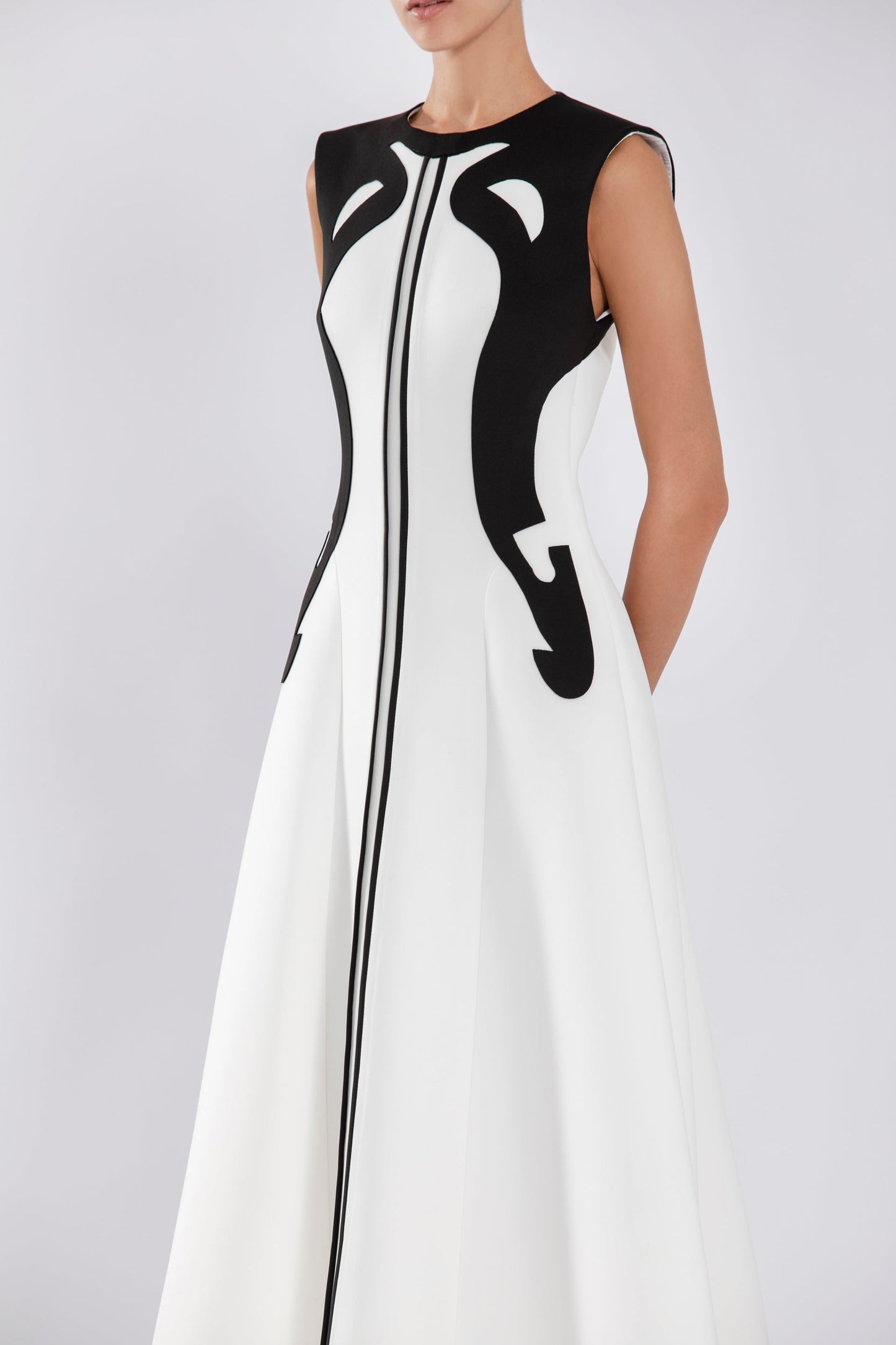neoprene-dress-with-abstract-contrast-cuts-rtwss24-5
