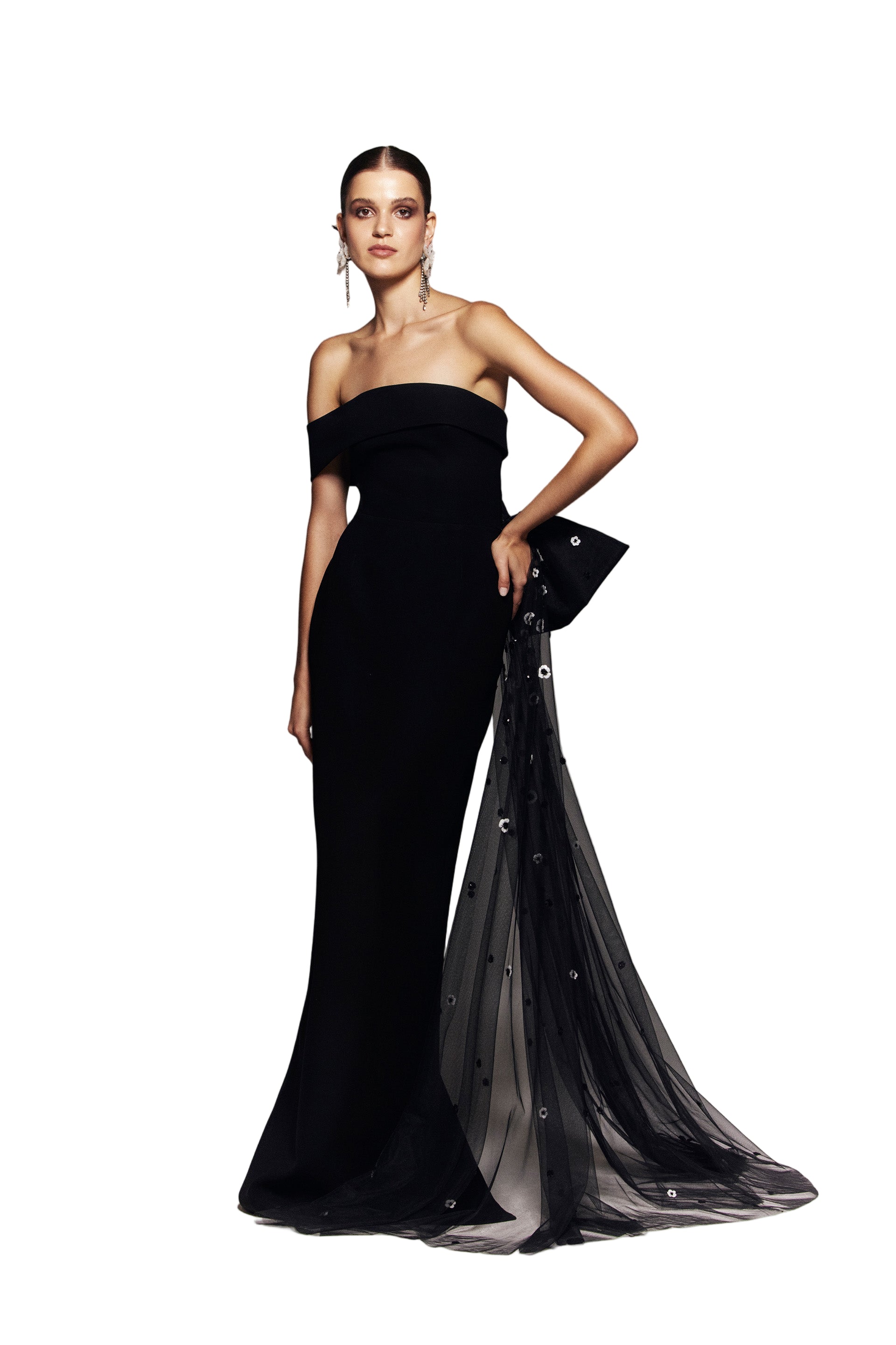 crepe-off-shoulder-dress-with-a-tulle-bow-and-tail-on-the-back-rtwss24-6