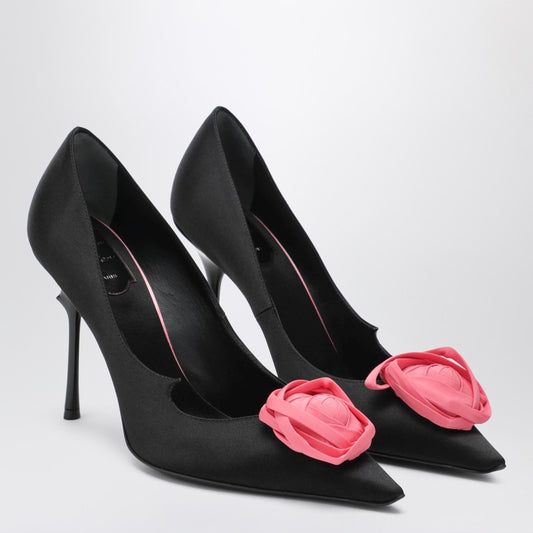 Black satin pumps with rose
