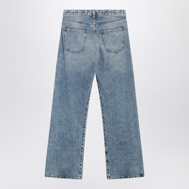 Blue jeans with contrast pockets