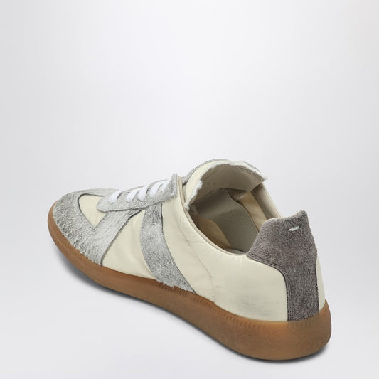 Replica sneakers in light beige and grey