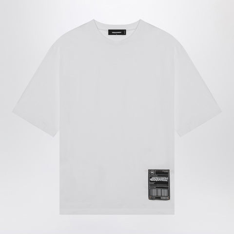 Tシャツ・カットソー DSQUARED2 WHITE T-SHIRT WITH LOGO PATCH DSQUARED2 graphic-print Cotton T-shirt | White | FARFETCH