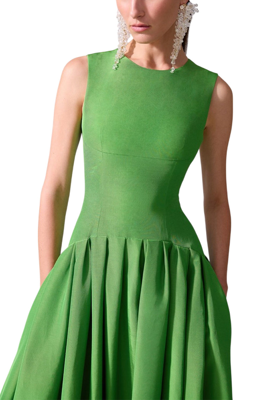 SLEEVELESS BOAT-NECK MAXI DRESS