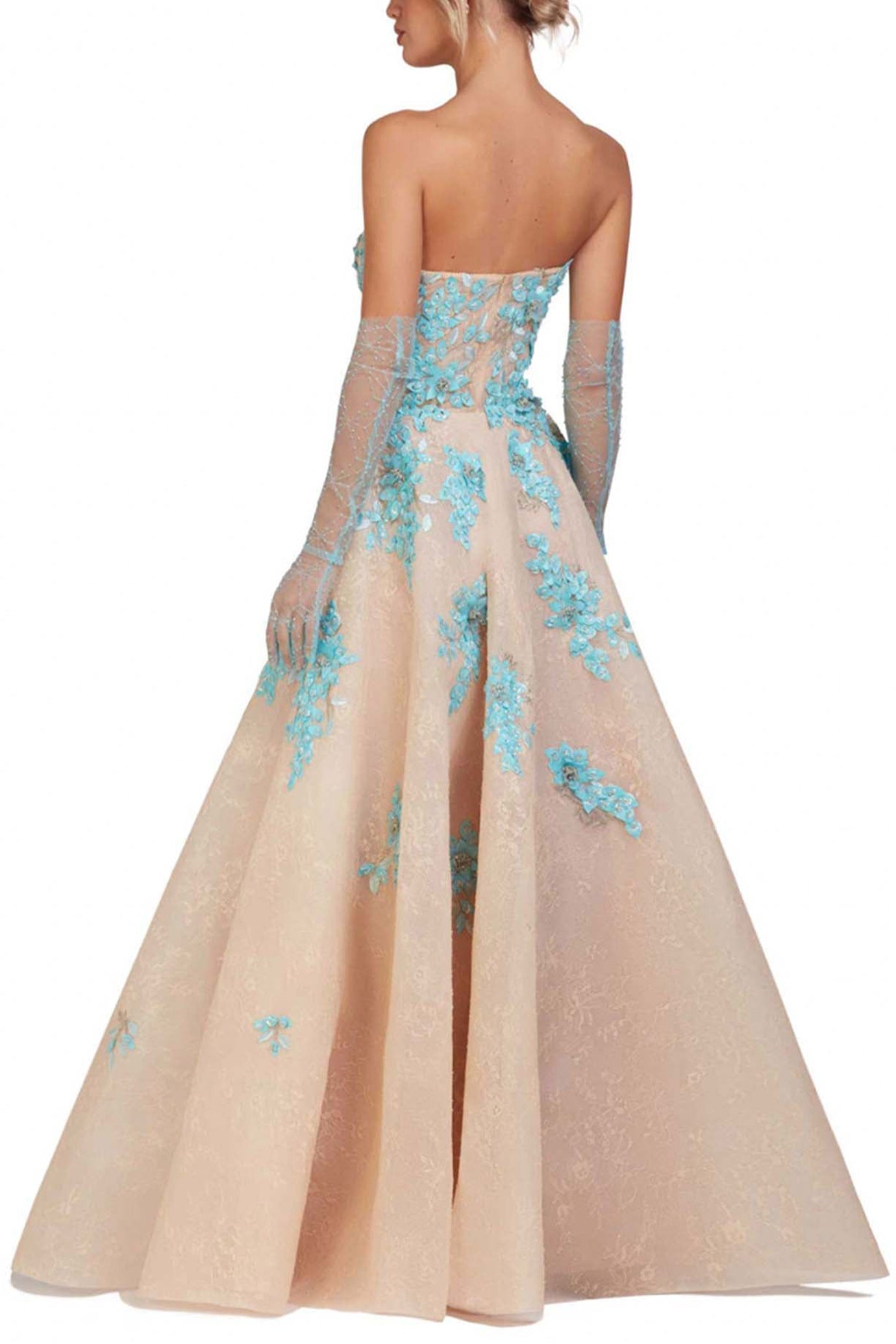 STRAPLESS BALL GOWN