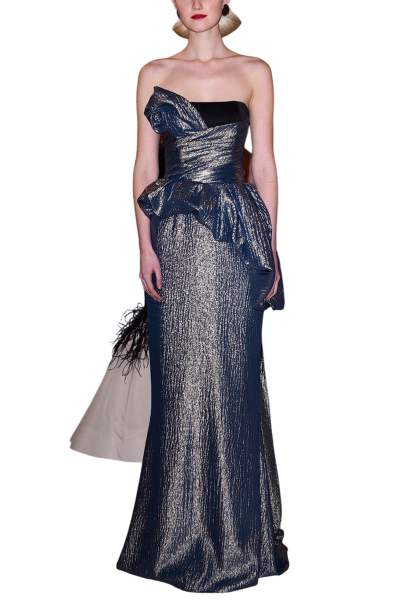STRAPLESS LAMÉ GOWN