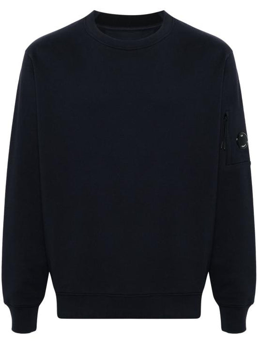 Long -sleeved t -shirt