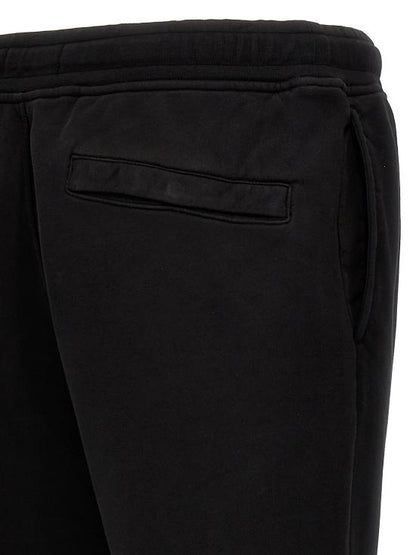 Straight pants