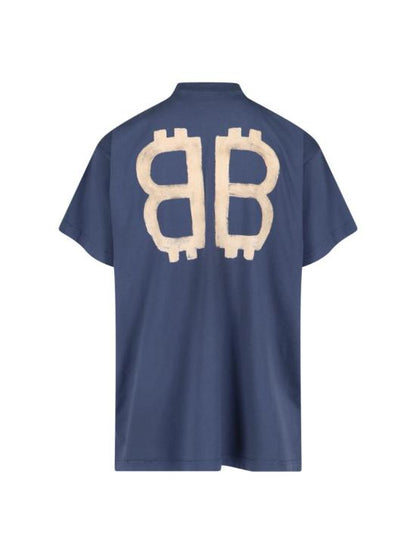 Short -sleeved t -shirt