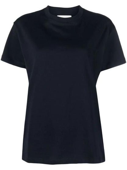 Short -sleeved t -shirt