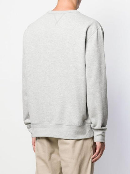 Long -sleeved t -shirt