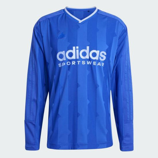 Long -sleeved t -shirt