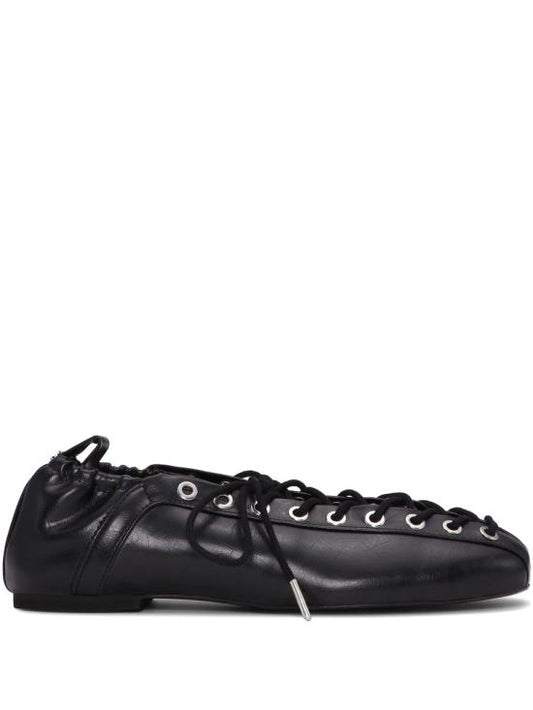 Flat shoes