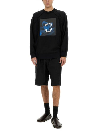 Long -sleeved t -shirt