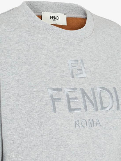 Long -sleeved t -shirt