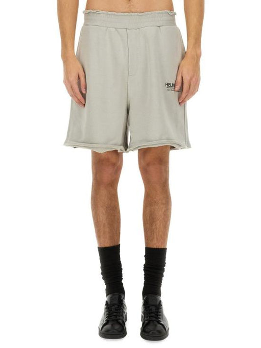 Short pants