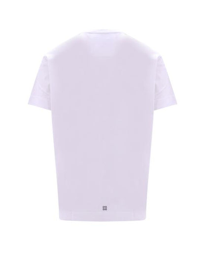 Short -sleeved t -shirt