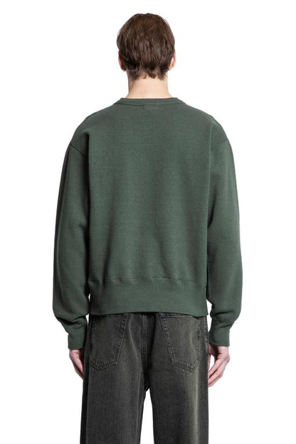 Long -sleeved t -shirt
