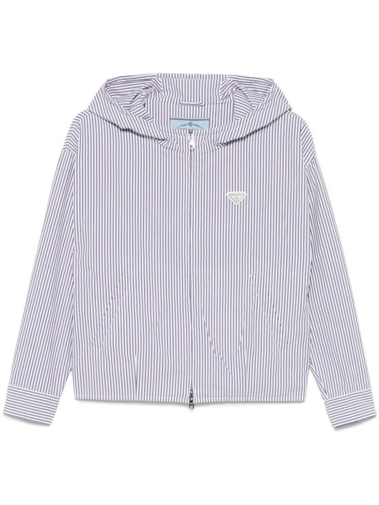 تي شيرت بغطاء للرأس