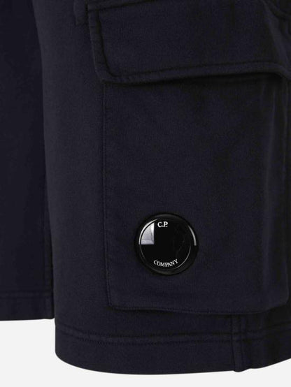 Short pants