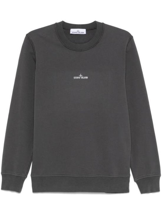 Long -sleeved t -shirt