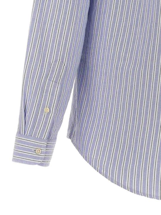 قميص بأكمام طويلة