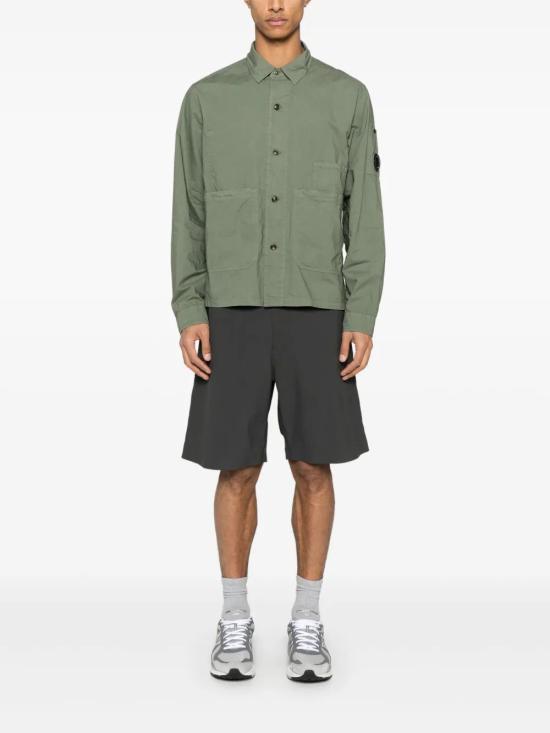 Long -sleeved shirt