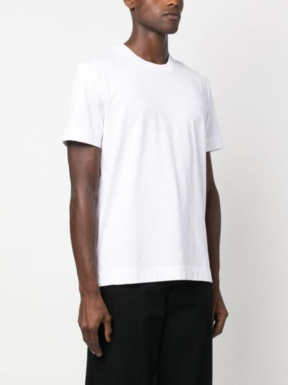Short -sleeved t -shirt