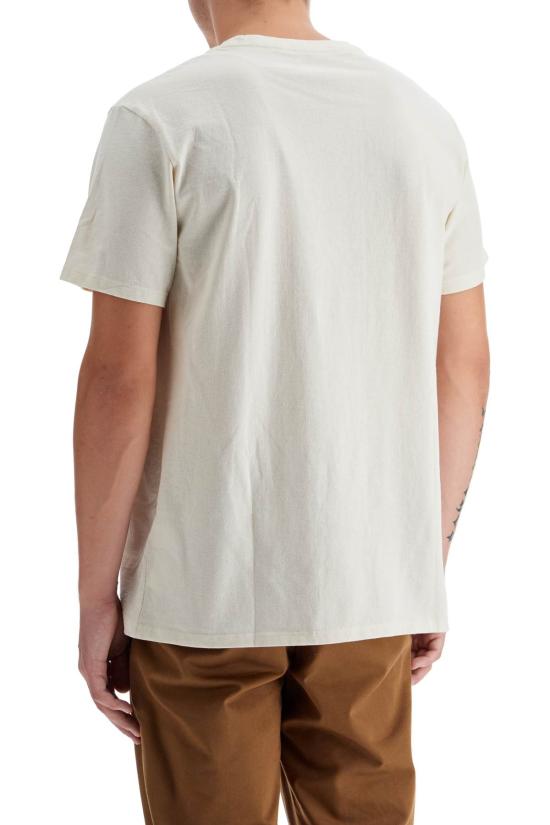 Short -sleeved t -shirt