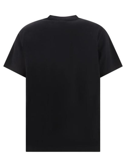 Short -sleeved t -shirt