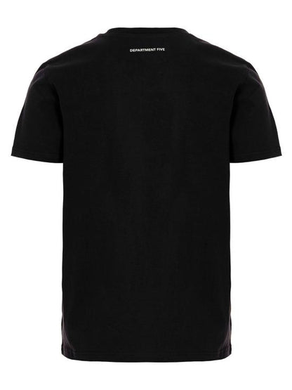 Short -sleeved t -shirt