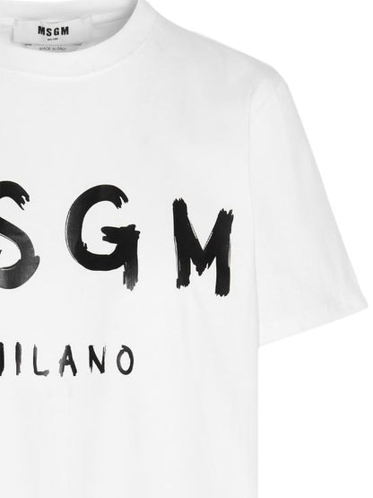 Short -sleeved t -shirt