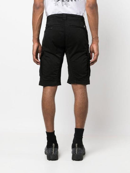 Short pants