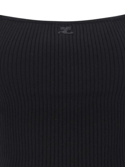 Sleeveless t -shirt