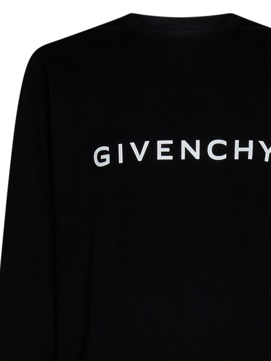 Long -sleeved t -shirt
