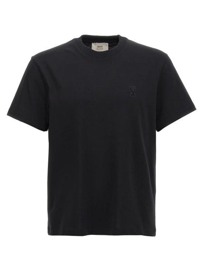Short-sleeved t-shirt