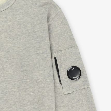 Long -sleeved t -shirt