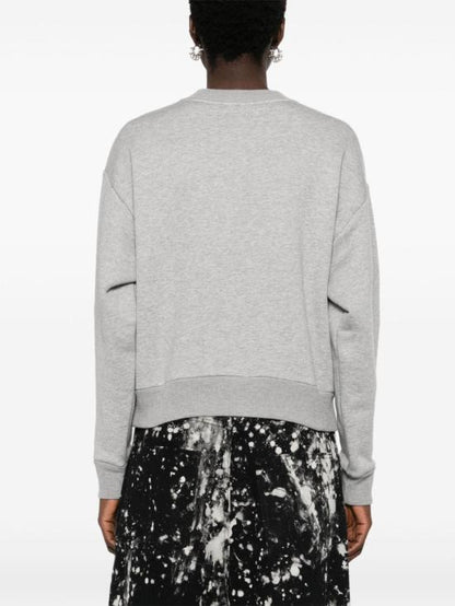 Long -sleeved t -shirt