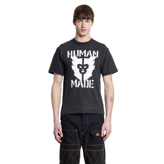 Short -sleeved t -shirt