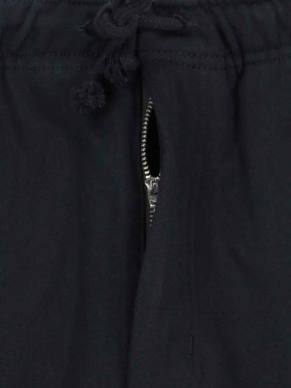 Short pants