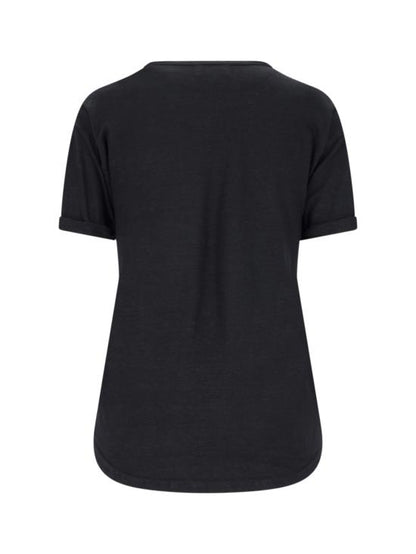 Short -sleeved t -shirt