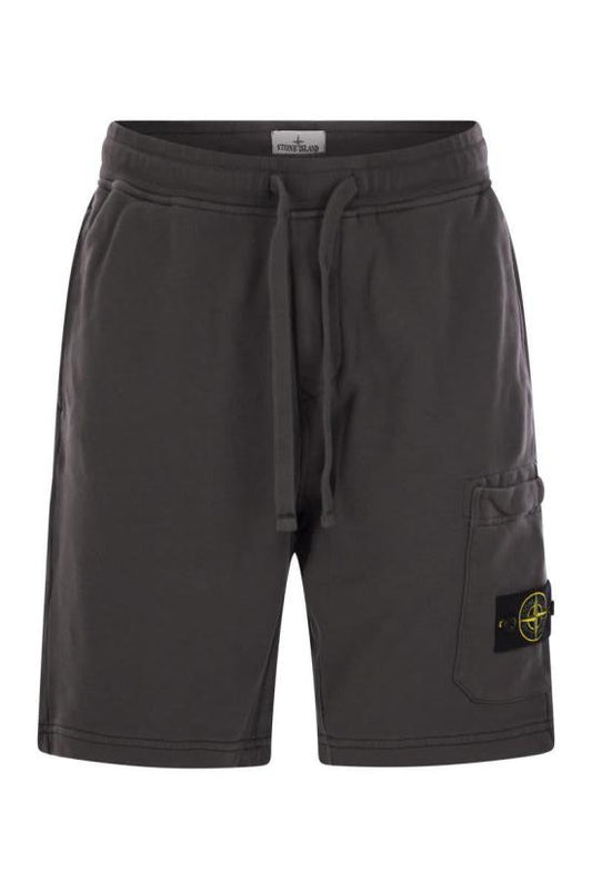 Short pants