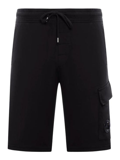 Short pants