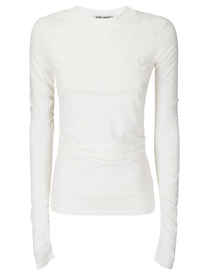 Long -sleeved t -shirt