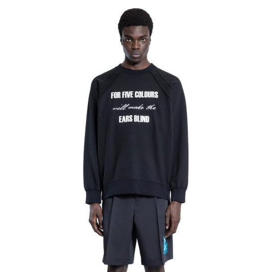 Long -sleeved t -shirt